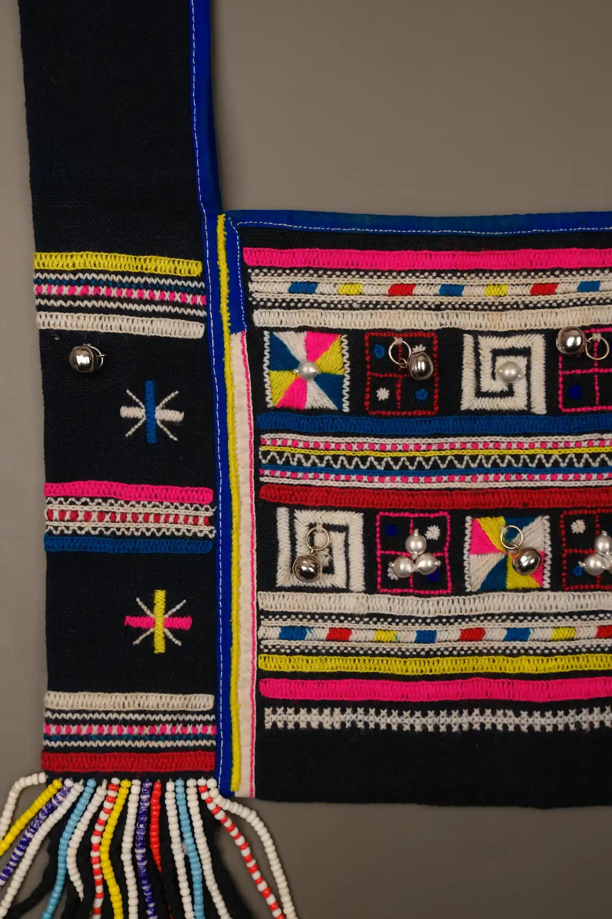 「VINTAGE」Hani Totem Bag - Hand Embroidery & Weaving