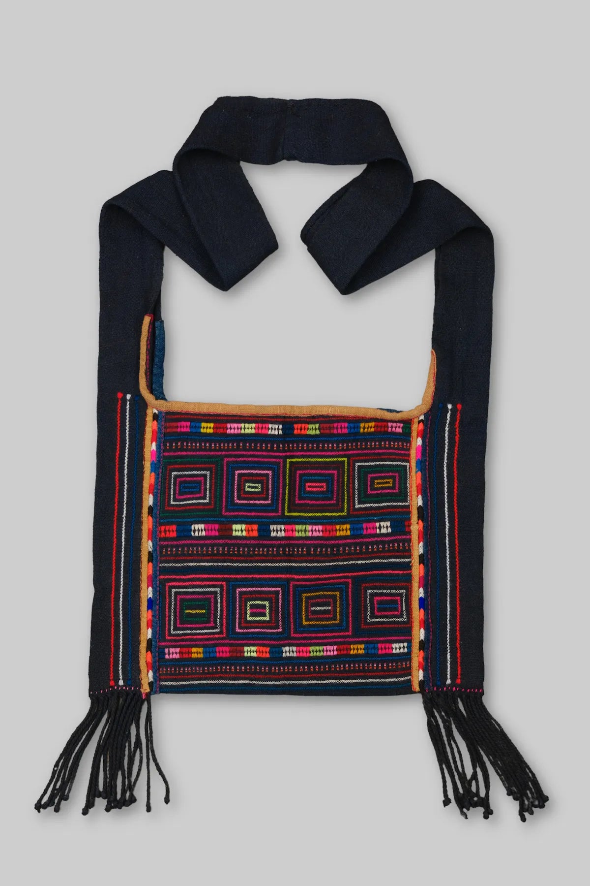 「VINTAGE」Hani Totem Bag - Hand Embroidery & Weaving