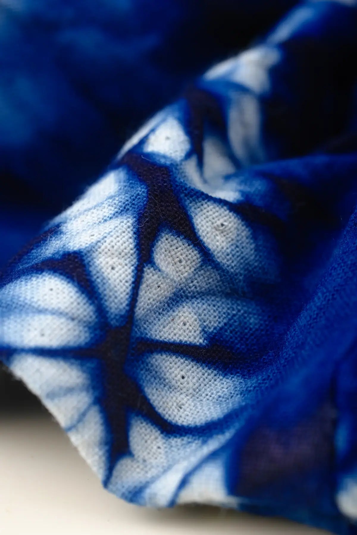 onecolours-scrunchie-southern-indigo-tie-dye-cotton-Plum-Flos-fabric-closeup2