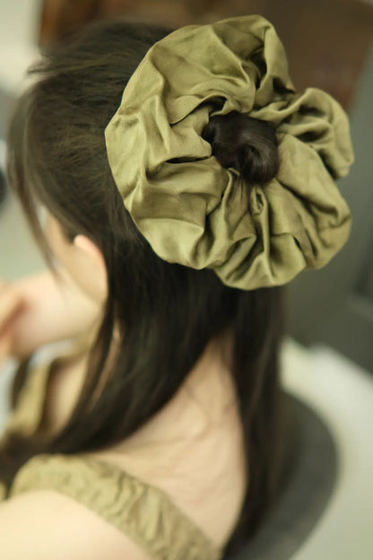 OneColours-lotus-leaf-silk-charmeuse-scrunchie-3