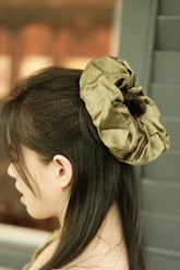 OneColours-lotus-leaf-silk-charmeuse-scrunchie