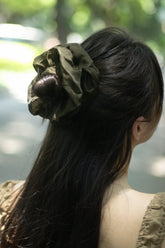 OneColours-lotus-leaf-silk-organza-satin-scrunchie