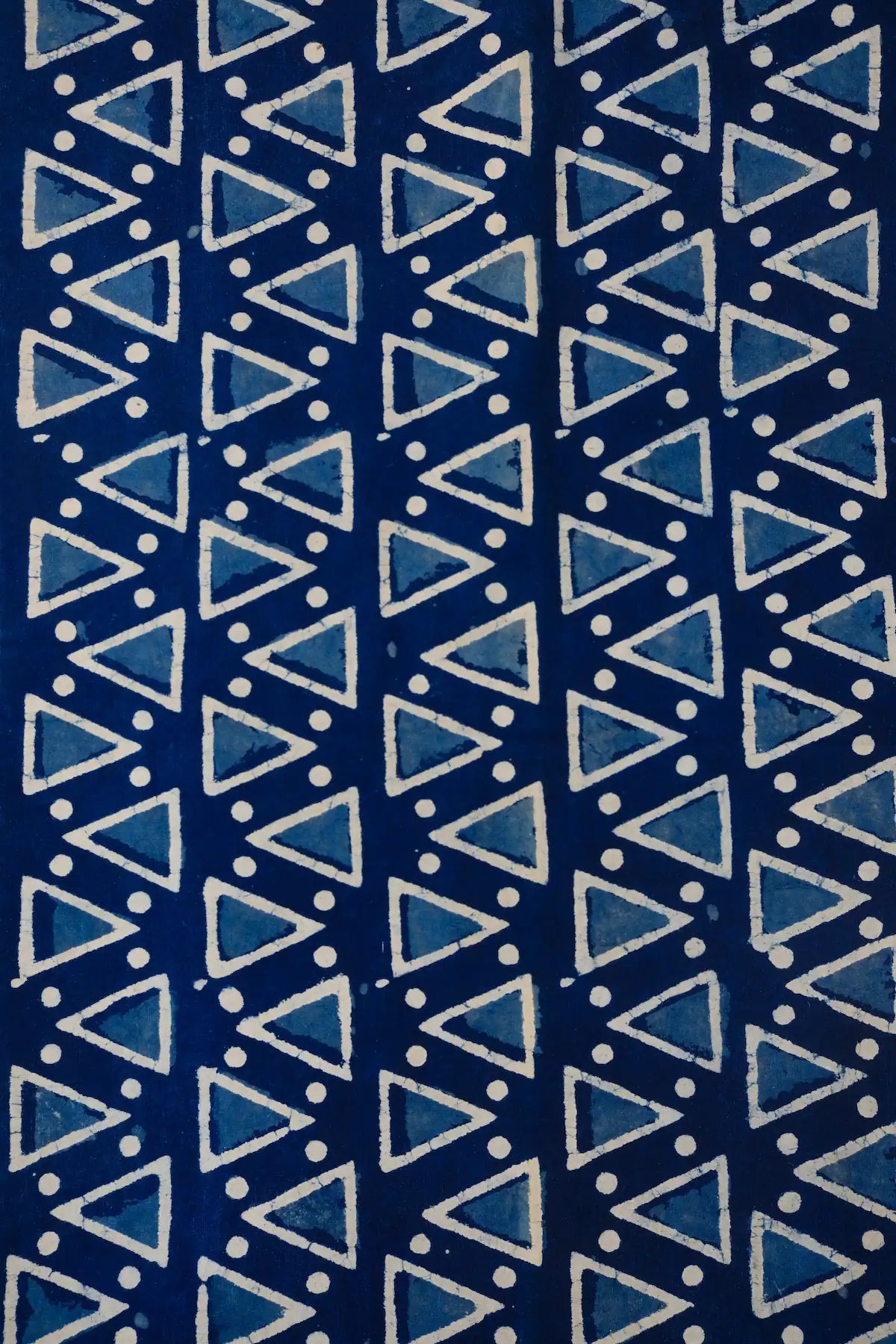 onecolours-southern-indigo-tie-dye-cotton-Pyramid-fabric